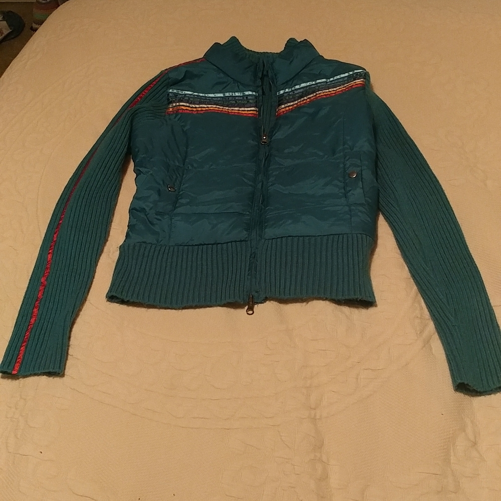 Take out - sweater jacket